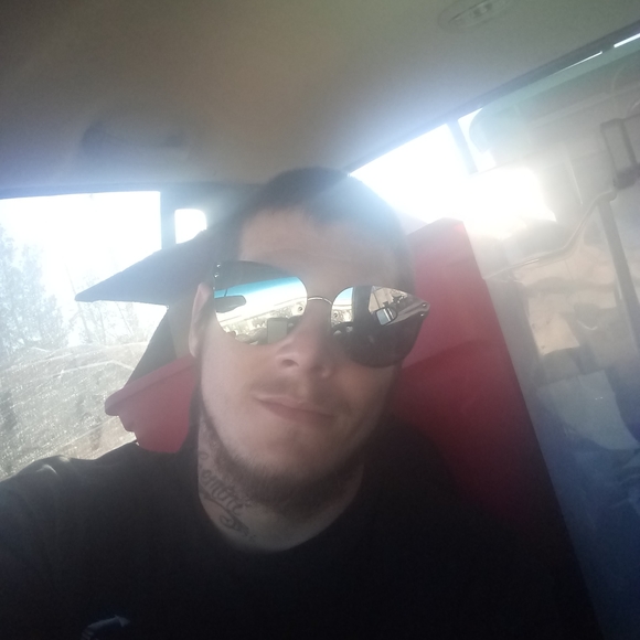 Meet your Posher, Clifford - Picture 1 of 1